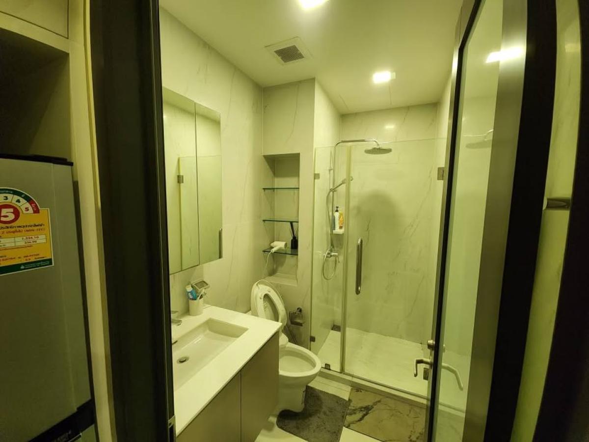 For SaleCondoRama9, Petchburi, RCA : 03/04/2026, Luxury condo 35 sq.m. in the heart of Asoke, special price 4.63 million. Close to BTS/MRT Rama 9!
Fully equipped with amenities such as a gym and swimming pool! 0642748883