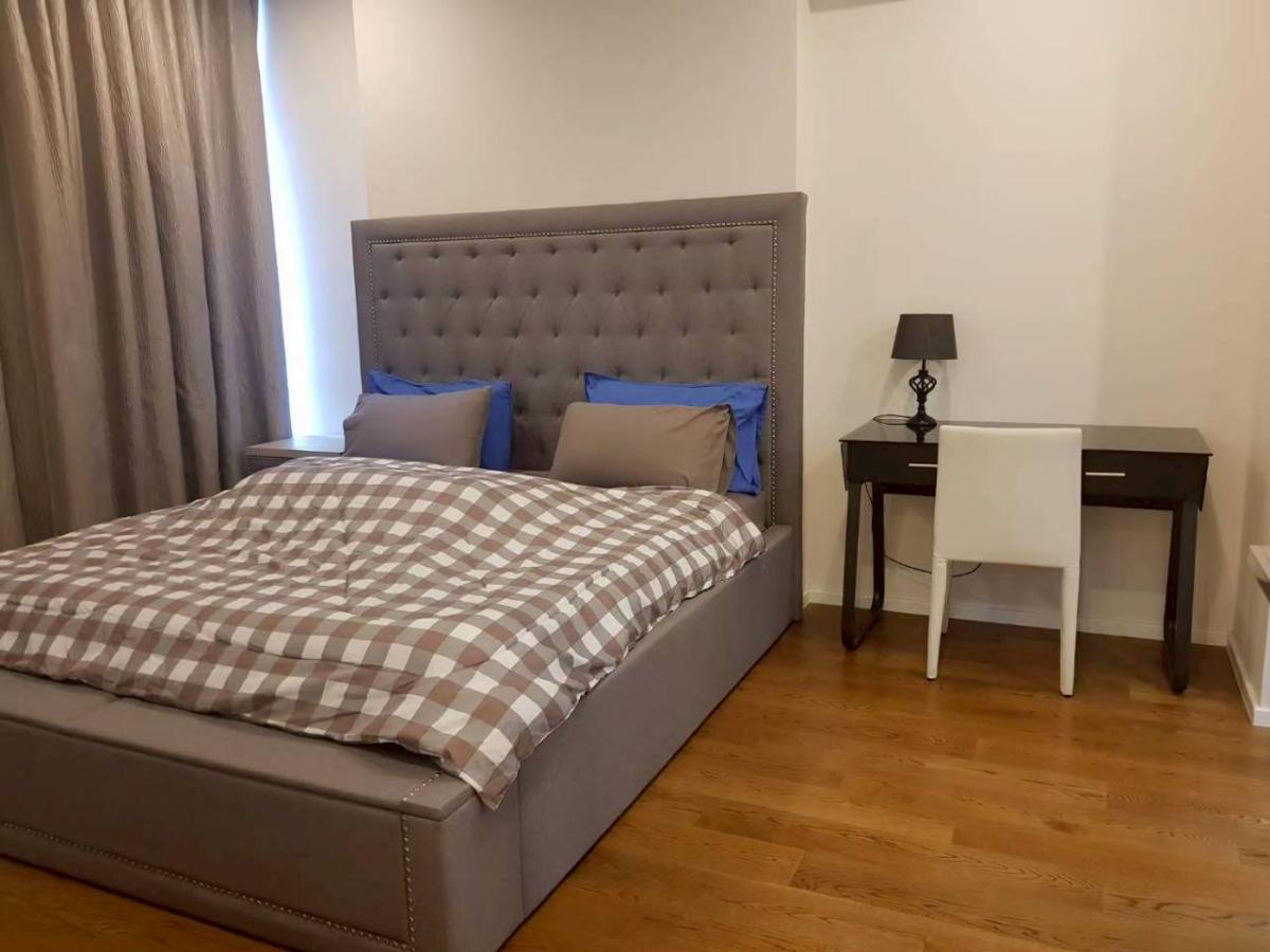 For SaleCondoSathorn, Narathiwat : 03/04/2026, Luxury condo The Bangkok Sathorn 1 bedroom near BTS Surasak
Live conveniently in the heart of Silom, 61 sqm, only 13.5 million! 0642748883