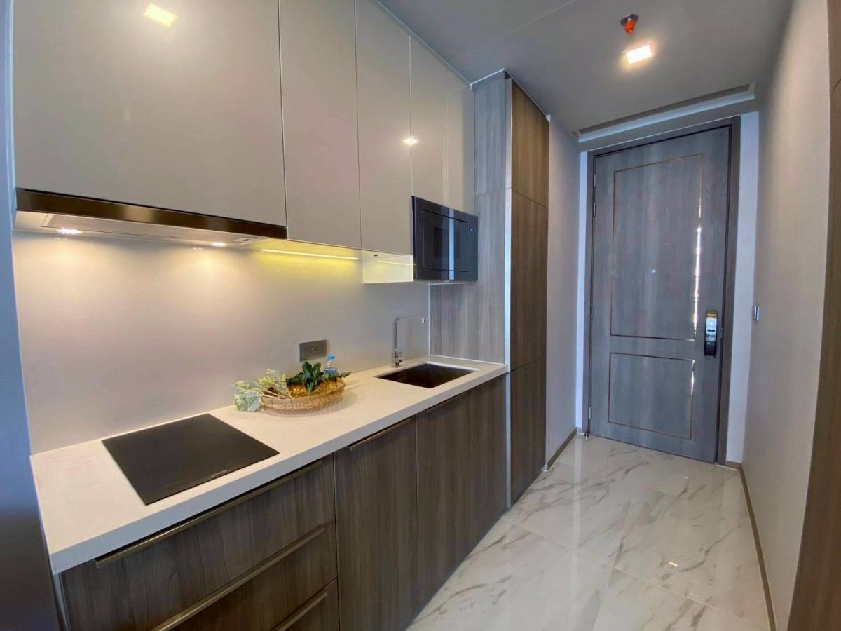 For SaleCondoSukhumvit, Asoke, Thonglor : 03/04/2026, Luxury 1-bedroom condo in the heart of Asoke with a floating pool view
Near BTS/MRT Asoke, priced at 12.9 million. Hurry to reserve! 0642748883