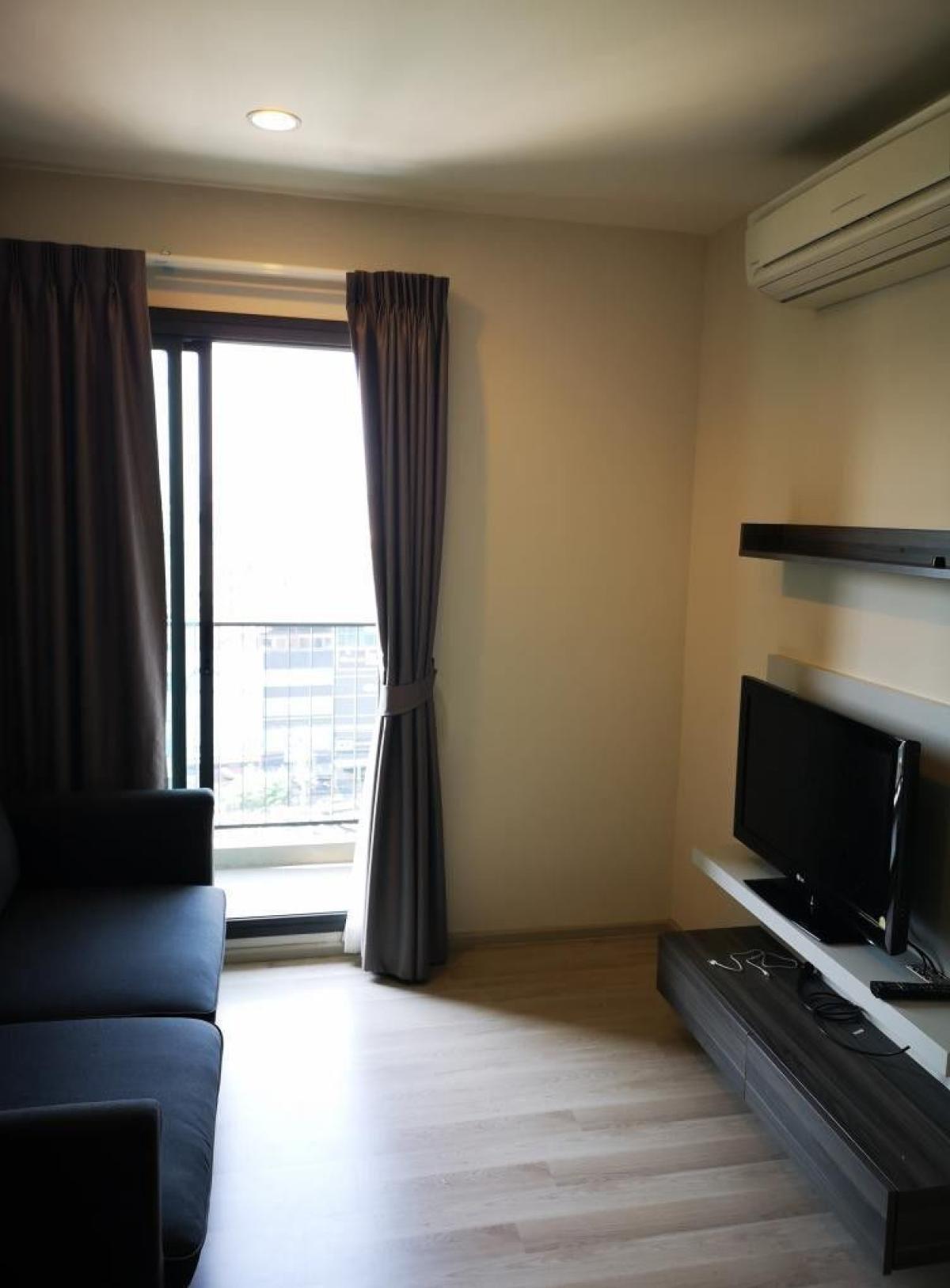 For SaleCondoRama3 (Riverside),Satupadit : 03/04/2026, Beautiful condo with 2 bedrooms in the heart of Huai Khwang, ready to move in!
Centric Ratchada-Huai Khwang starts at only 5.69 million! 0642748883