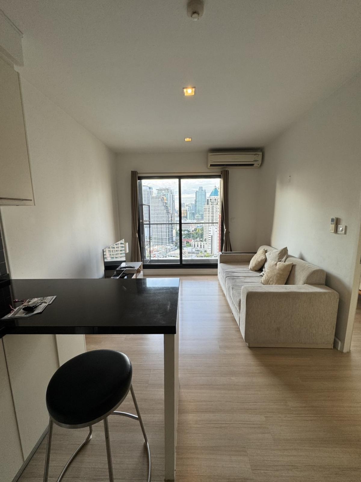 For SaleCondoSathorn, Narathiwat : 03/04/2026, Central Sathorn! The Seed Mingle Beautiful 1 Bedroom Room for only 4.29 million
Near BTS Chong Nonsi, convenient transportation, equipped with everything you need! 0642748883