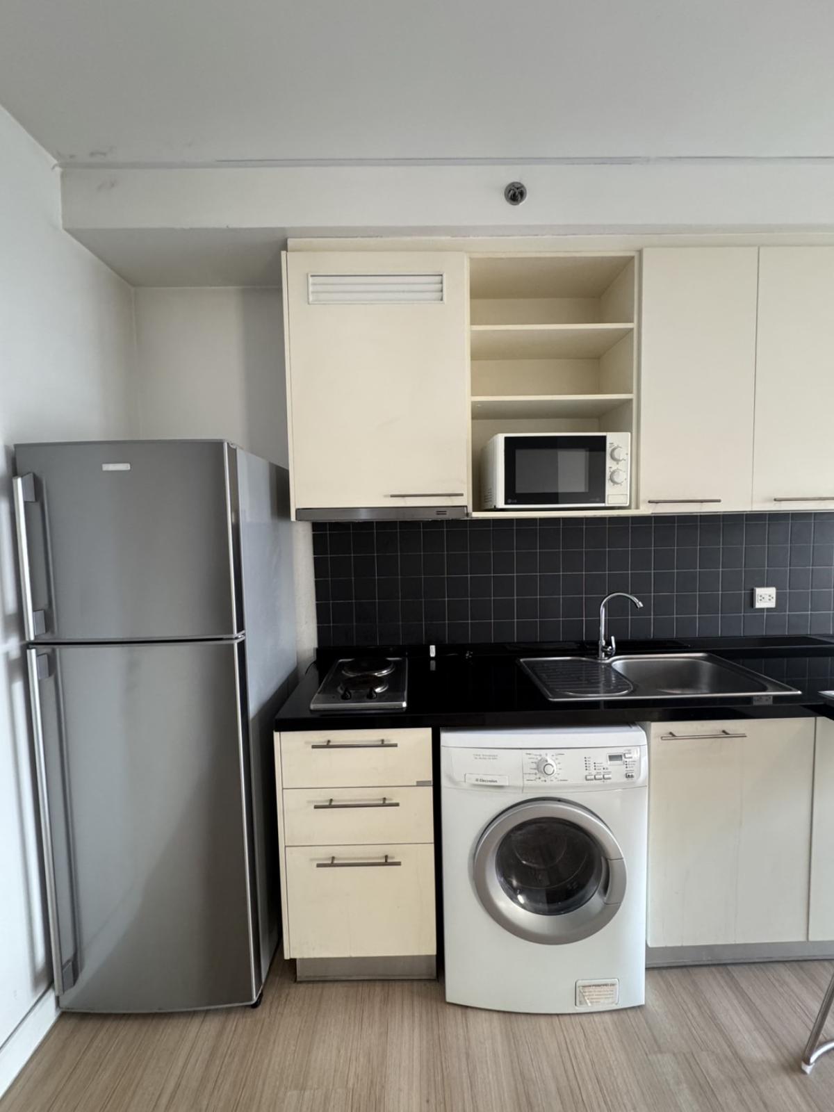 For SaleCondoSathorn, Narathiwat : 03/04/2026, Central Sathorn! The Seed Mingle Beautiful 1 Bedroom Room for only 4.29 million
Near BTS Chong Nonsi, convenient transportation, equipped with everything you need! 0642748883