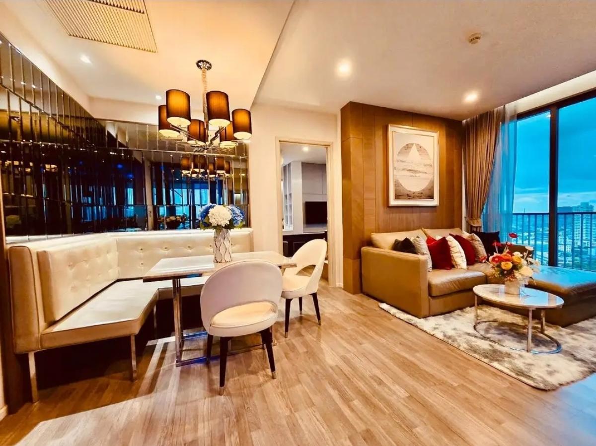 For SaleCondoChiang Mai : 03/04/2026, Luxury condo The Room Sathorn-St. Louis 2 bedrooms 2 bathrooms near BTS Surasak
Price 9.5 million investment or residence do not miss! 0642748883
