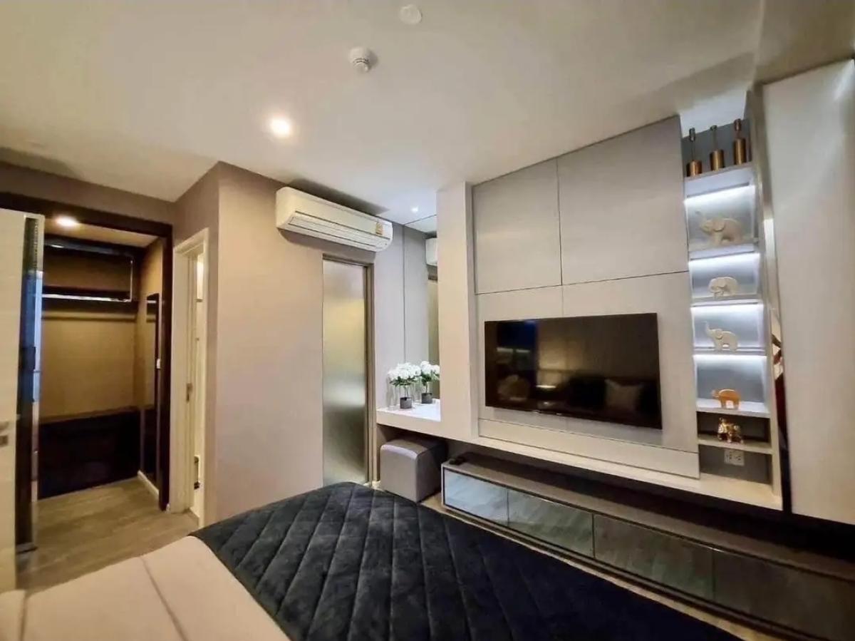 For SaleCondoChiang Mai : 03/04/2026, Luxury condo The Room Sathorn-St. Louis 2 bedrooms 2 bathrooms near BTS Surasak
Price 9.5 million investment or residence do not miss! 0642748883