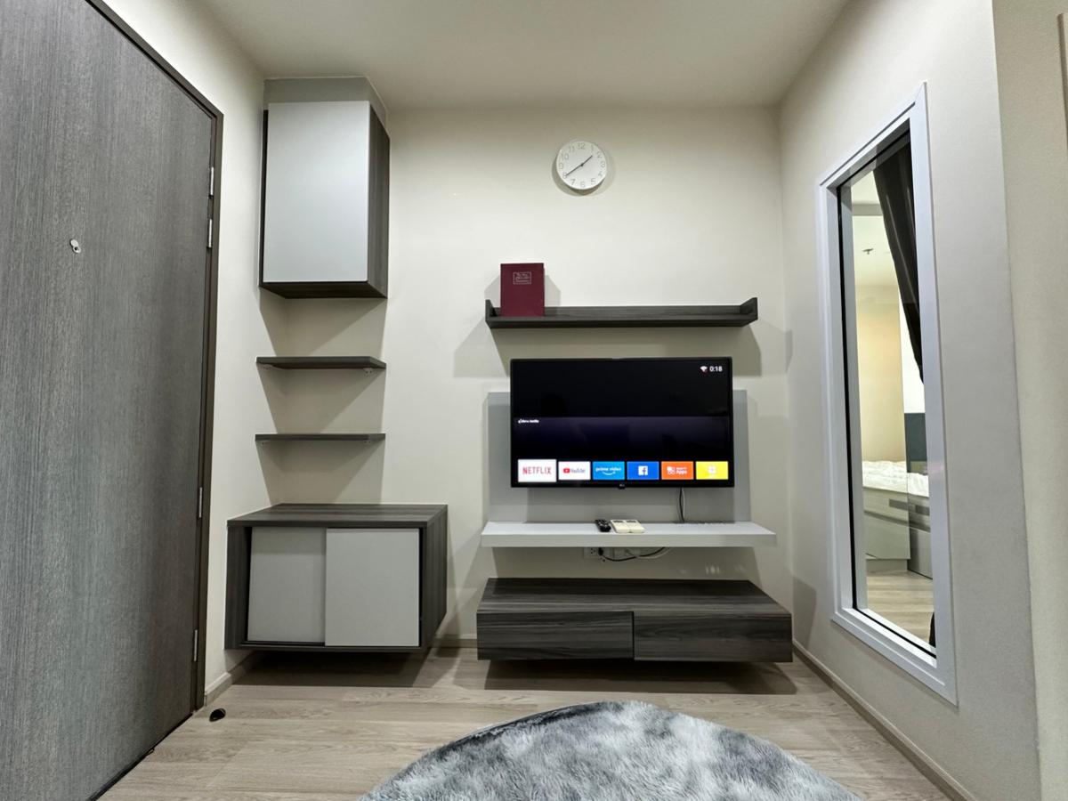 For SaleCondoRama3 (Riverside),Satupadit : 03/04/2026, Luxury condo in the heart of Huai Khwang, 1 bedroom, starting at 2.99 million.
Peace of mind, close to BTS/MRT Huai Kwang with complete amenities! 0642748883