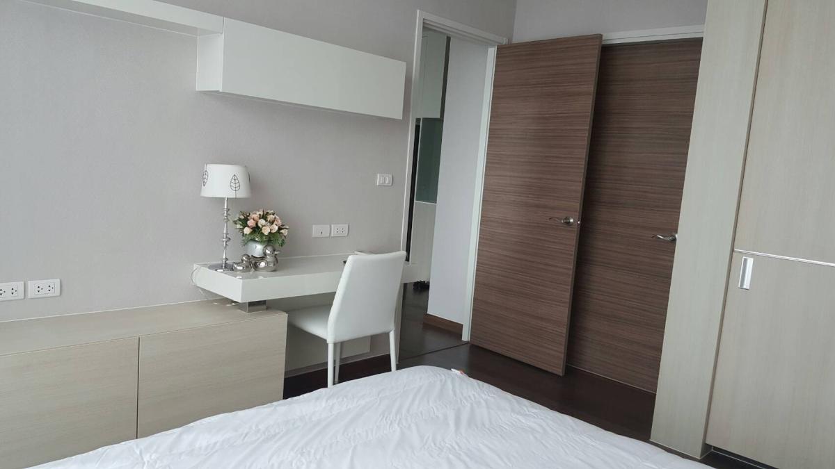 ให้เช่าคอนโดพระราม 9 เพชรบุรีตัดใหม่ RCA : 03/04/2026, เช่าคอนโด Q Asoke 1 ห้องนอน ใกล้ MRT เพชรบุรี 
ขนาด 45 ตร.ม. พร้อมสระว่ายน้ำ และฟิตเนส เพียง 30,000 บาท/เดือน! 0642748883