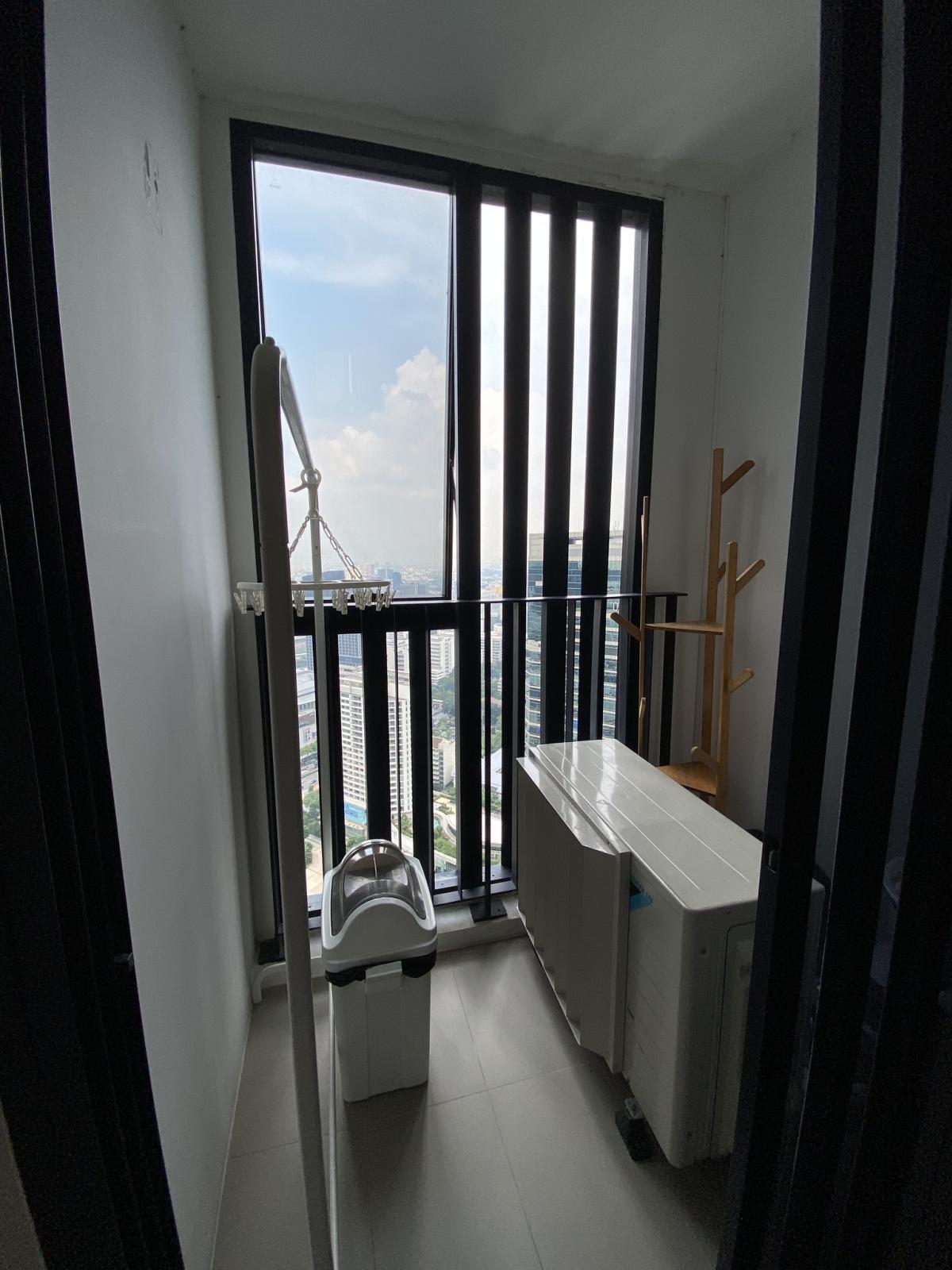 For SaleCondoSiam Paragon ,Chulalongkorn,Samyan : 03/04/2026, The heart of Siam Ashton Chula-Silom Studio 24.95 sq.m. Price 6.3 million!
Near BTS/MRT Samyan with luxurious amenities! 0642748883
