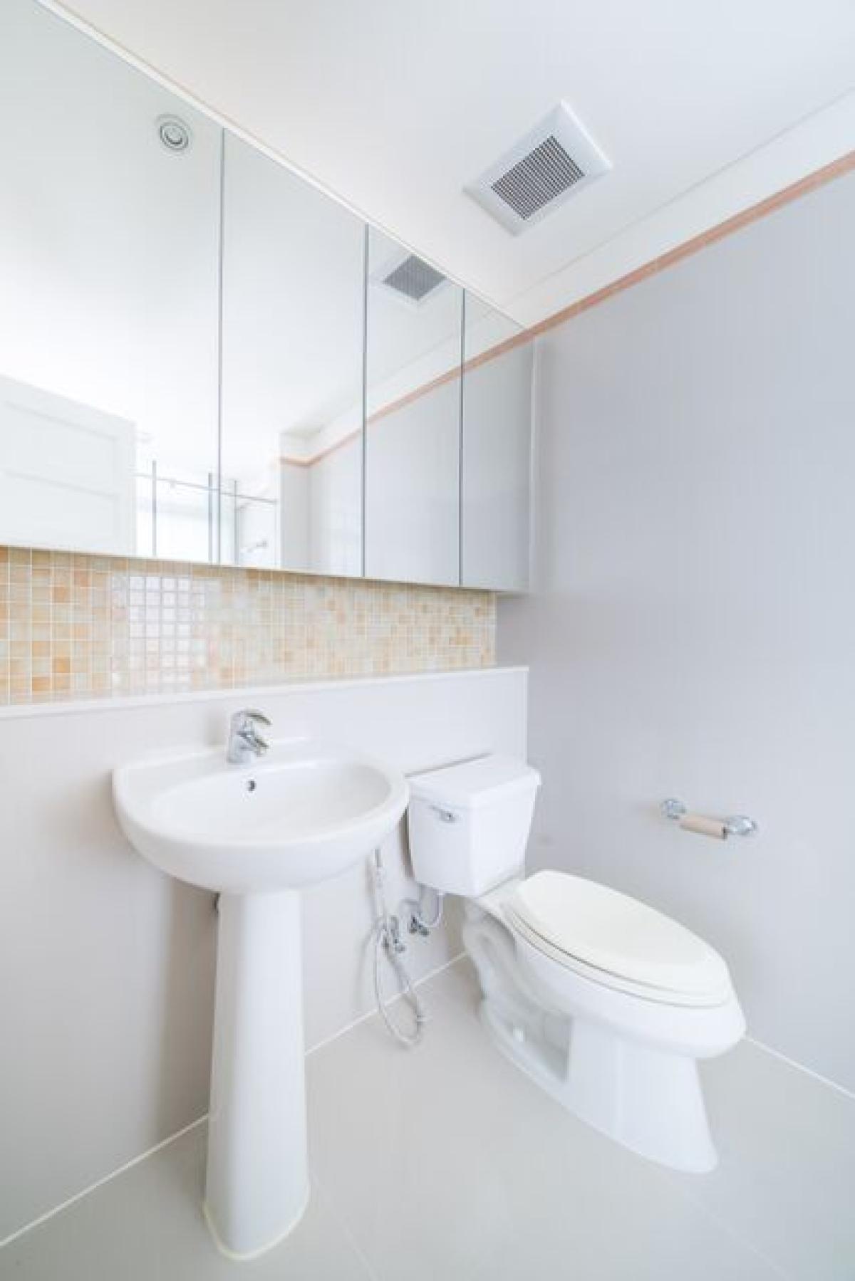 For SaleCondoSukhumvit, Asoke, Thonglor : 03/04/2026, Luxury 3 Bed Condo at Aguston Sukhumvit 22 – Prime Phrom Phong Location!
Exclusive Facilities & Spacious 138 sqm – Move In Today! 0642748883