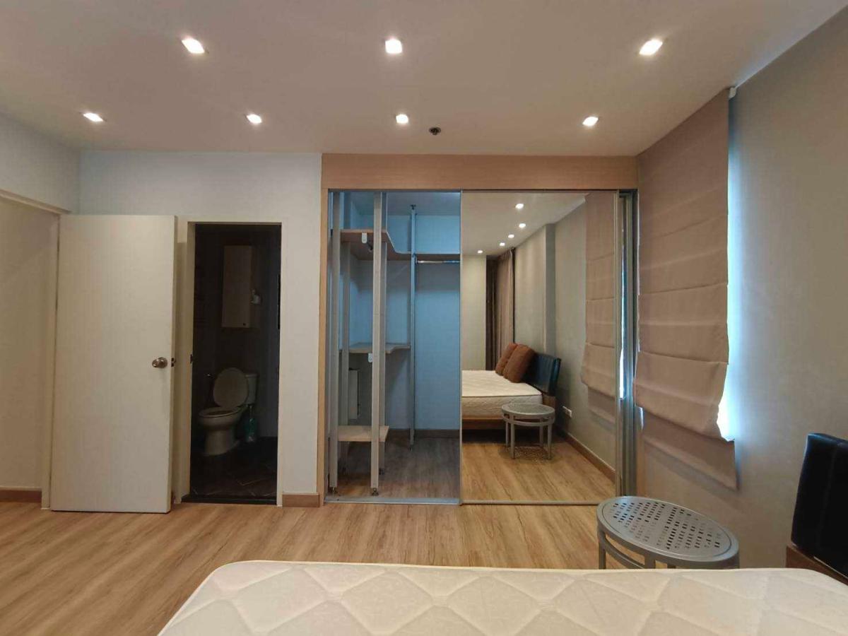 For SaleCondoSukhumvit, Asoke, Thonglor : 03/04/2026, Condo ready to move in, located in the heart of Sukhumvit 26
2 bedrooms, size 75 sq.m., only 8.2 million! 0642748883