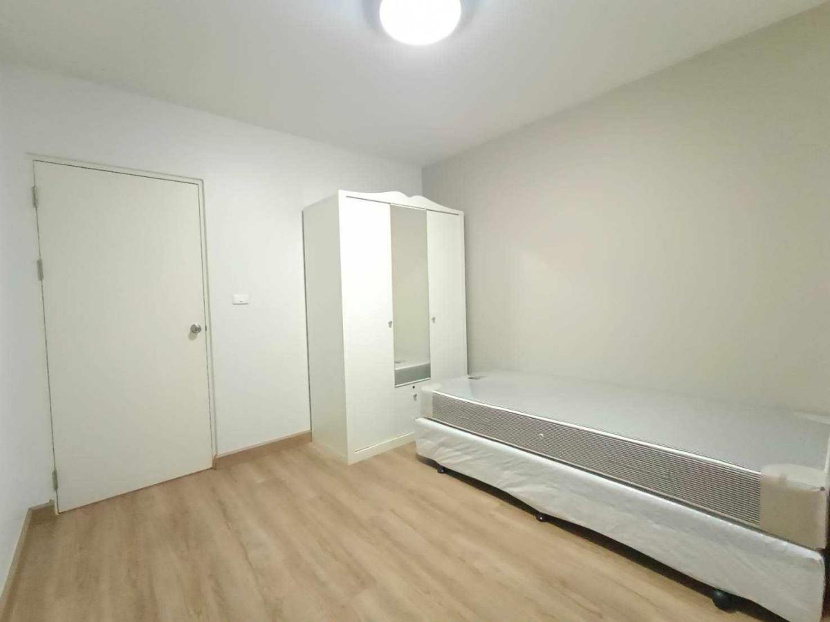 For SaleCondoSukhumvit, Asoke, Thonglor : 03/04/2026, Condo ready to move in, located in the heart of Sukhumvit 26
2 bedrooms, size 75 sq.m., only 8.2 million! 0642748883