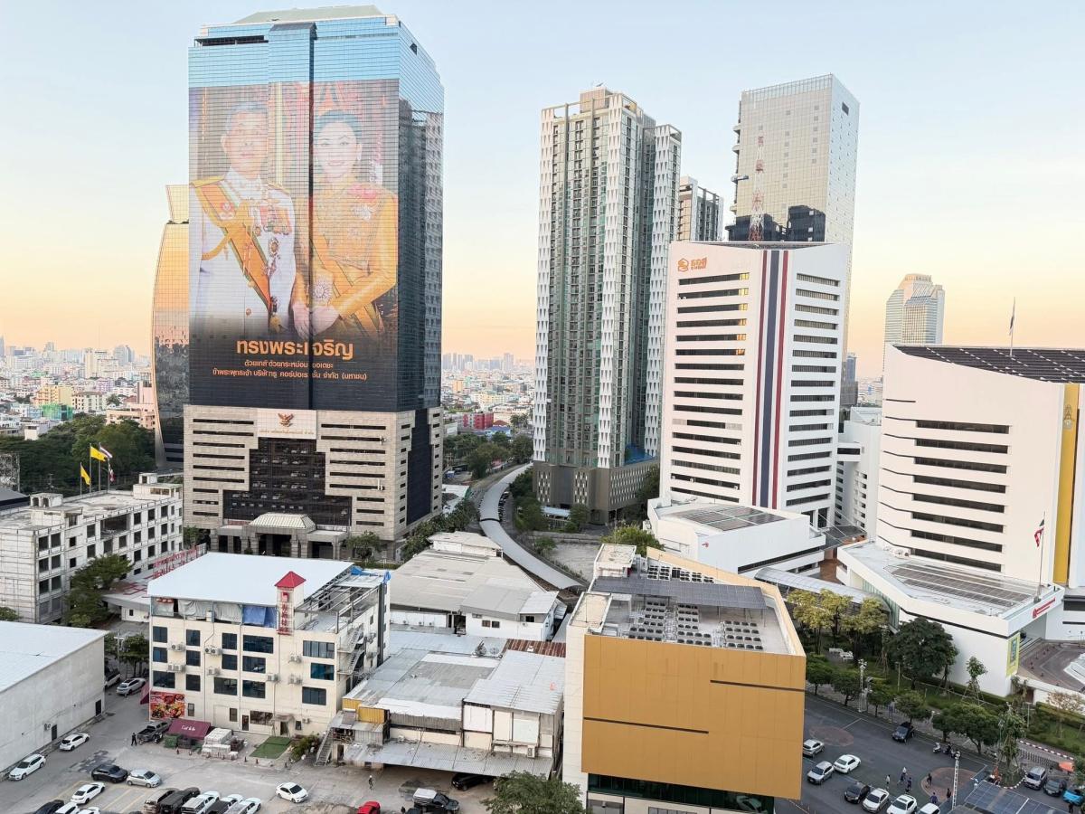 For SaleCondoRama9, Petchburi, RCA : 03/04/2026, Near BTS/MRT Rama 9, Belle Grand condo 1 bedroom, only 4.8 million
A complete convenient life in one place, close to shopping malls, hospitals, and universities! 0642748883