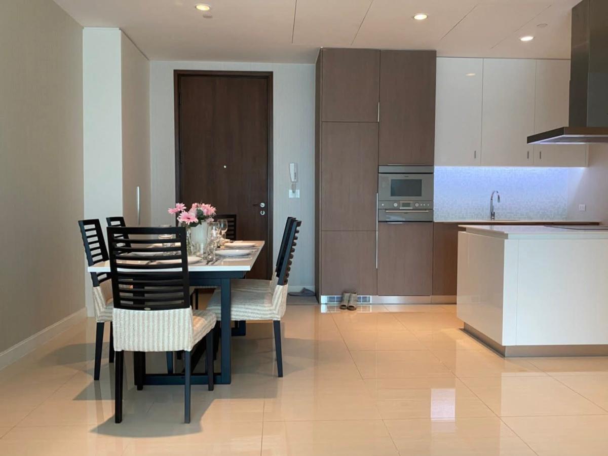 For SaleCondoWitthayu, Chidlom, Langsuan, Ploenchit : 03/04/2026, Luxury 2-Bed Condo at 185 Rajadamri – Prime BTS Ratchadamri Location!
For sale 29.9 million THB | Rent 99,000 THB/month with complete facilities! 0642748883