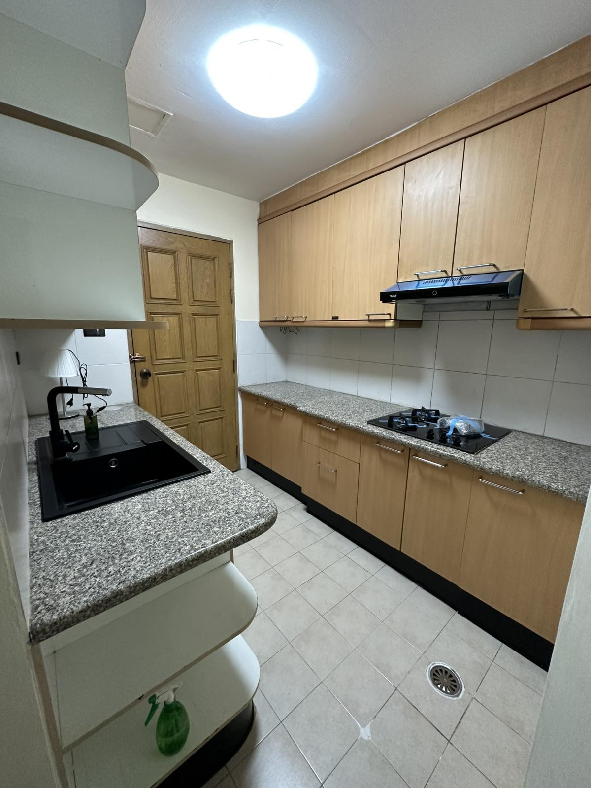 For SaleCondoSukhumvit, Asoke, Thonglor : 03/04/2026, Live luxuriously near BTS Thonglor!
2 bedrooms, 164 sq.m. Fifty Fifth Tower special price! 0642748883