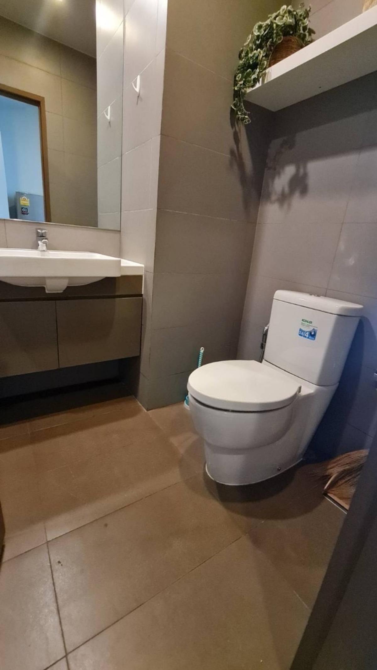 For SaleCondoRatchathewi,Phayathai : 03/04/2026, Condo Noble Revent 1 bedroom near BTS Phaya Thai
For sale 5.52 million / Rent 20,000 baht with complete facilities! 0642748883