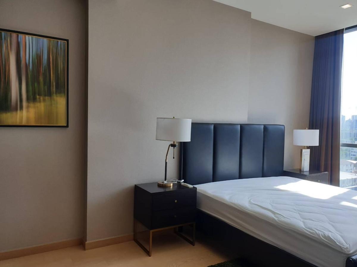 For RentCondoSukhumvit, Asoke, Thonglor : 03/04/2026, Luxury premium level! 2 bedrooms at The Monument Thonglor ready to move in immediately
Rent 135,000 Baht/month near BTS Thonglor, convenient for every journey! 0642748883