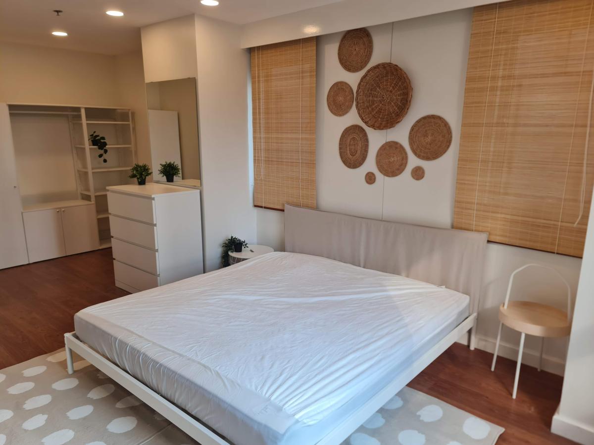 ให้เช่าคอนโดสุขุมวิท อโศก ทองหล่อ : 03/04/2026, เช่าคอนโดหรู 2 ห้องนอน @ Condo One X สุขุมวิท 26 ใกล้ BTS พร้อมพงษ์ 
ขนาด 77 ตร.ม. ราคาเพียง 43,000 บาท/เดือน! ติดต่อวันนี้ EB-88322 0642748883