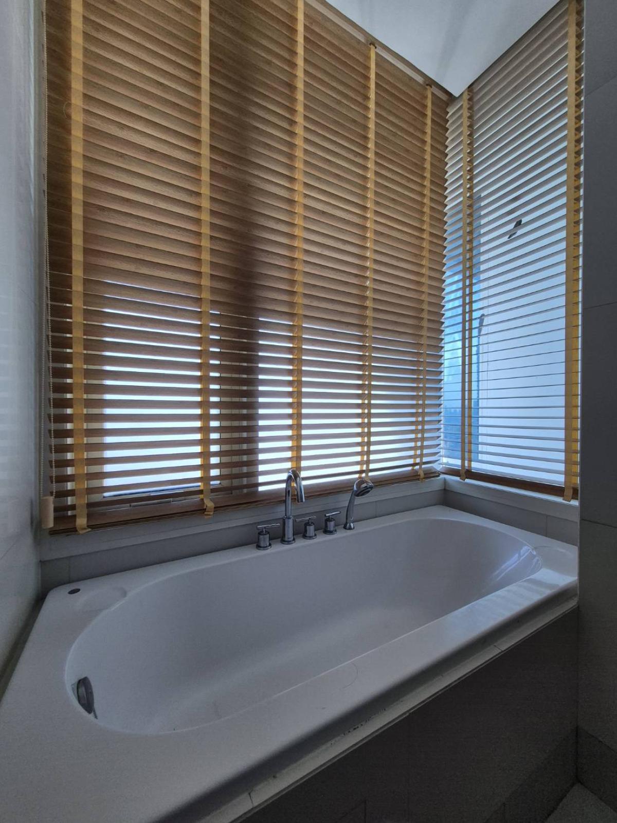 ให้เช่าคอนโดราชเทวี พญาไท : 03/04/2026, เช่าคอนโด Villa Rachatewi 1 ห้องนอน ใกล้ BTS ราชเทวี เพียง 35,000 บาท/เดือน! 
ชีวิตสะดวก ใกล้รถไฟฟ้า พร้อมสระว่ายน้ำ-ฟิตเนส ครบทุกสิ่งที่คุณต้องการ! 0642748883