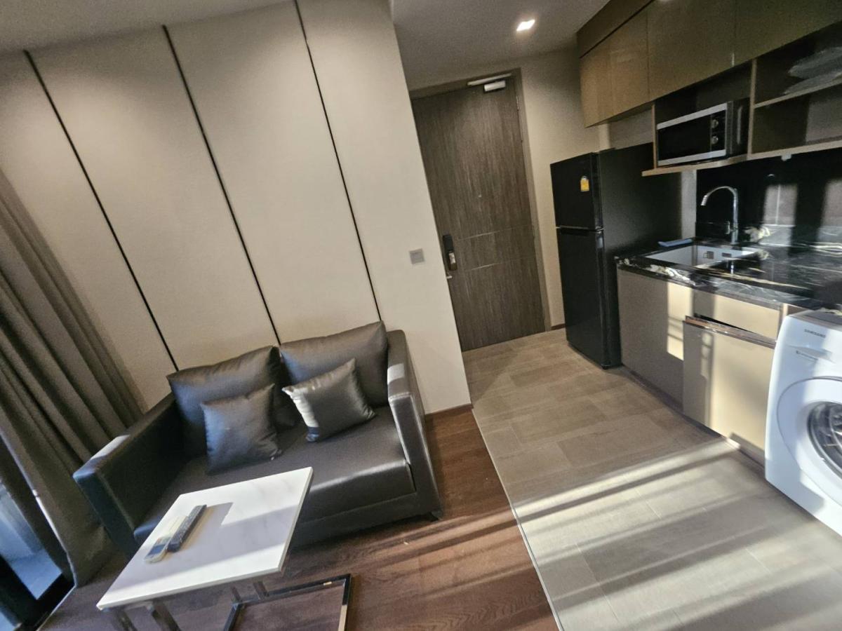 ให้เช่าคอนโดอารีย์ อนุสาวรีย์ : 03/04/2026, Ideo Q Victory 1 ห้องนอน 0 เมตร BTS อนุสาวรีย์ฯ 
เช่า 28,000 ฿/เดือน วิวสระว่ายน้ำ-ฟิตเนส ชั้น 38-39! 0642748883