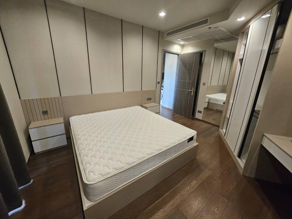 ให้เช่าคอนโดอารีย์ อนุสาวรีย์ : 03/04/2026, Ideo Q Victory 1 ห้องนอน 0 เมตร BTS อนุสาวรีย์ฯ 
เช่า 28,000 ฿/เดือน วิวสระว่ายน้ำ-ฟิตเนส ชั้น 38-39! 0642748883