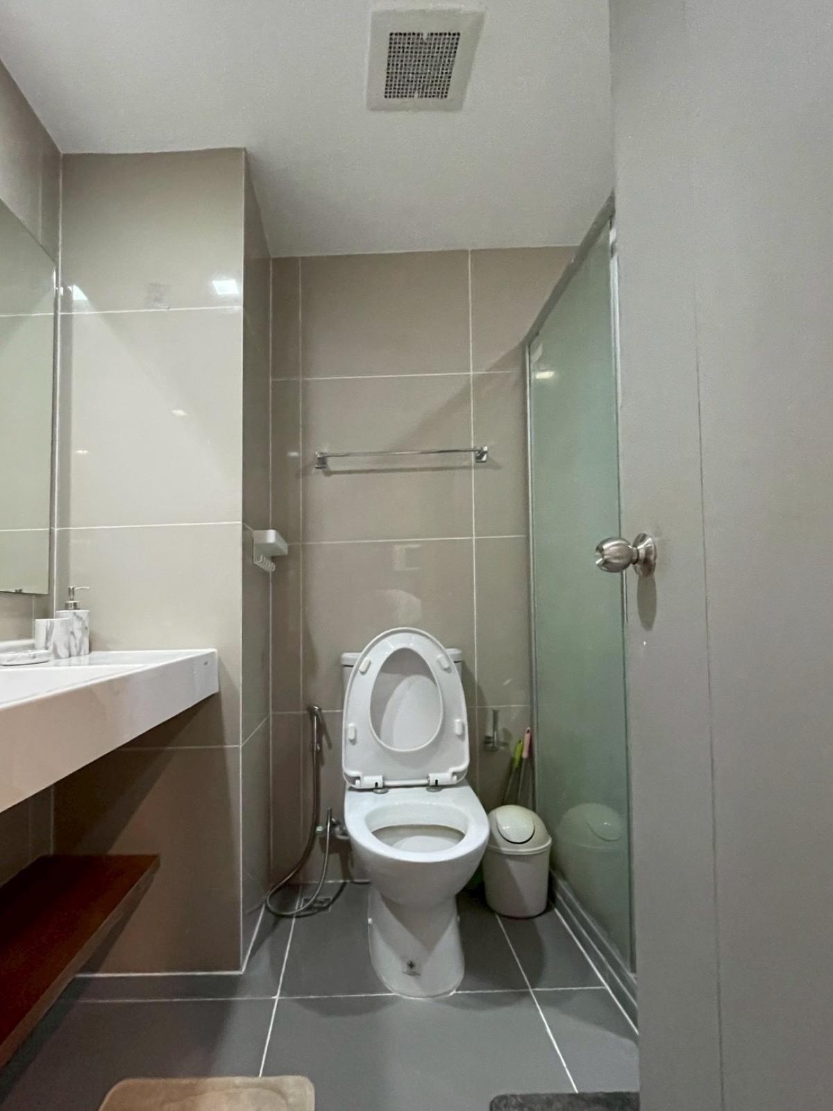 For SaleCondoSapankwai,Jatujak : 03/04/2026, Best price! Studio Ideo Phaholyothin Chatuchak 25.3 sq.m. Near BTS Saphan Khwai
For sale 3.49 million / Rent 16,000 baht with complete facilities! 0642748883