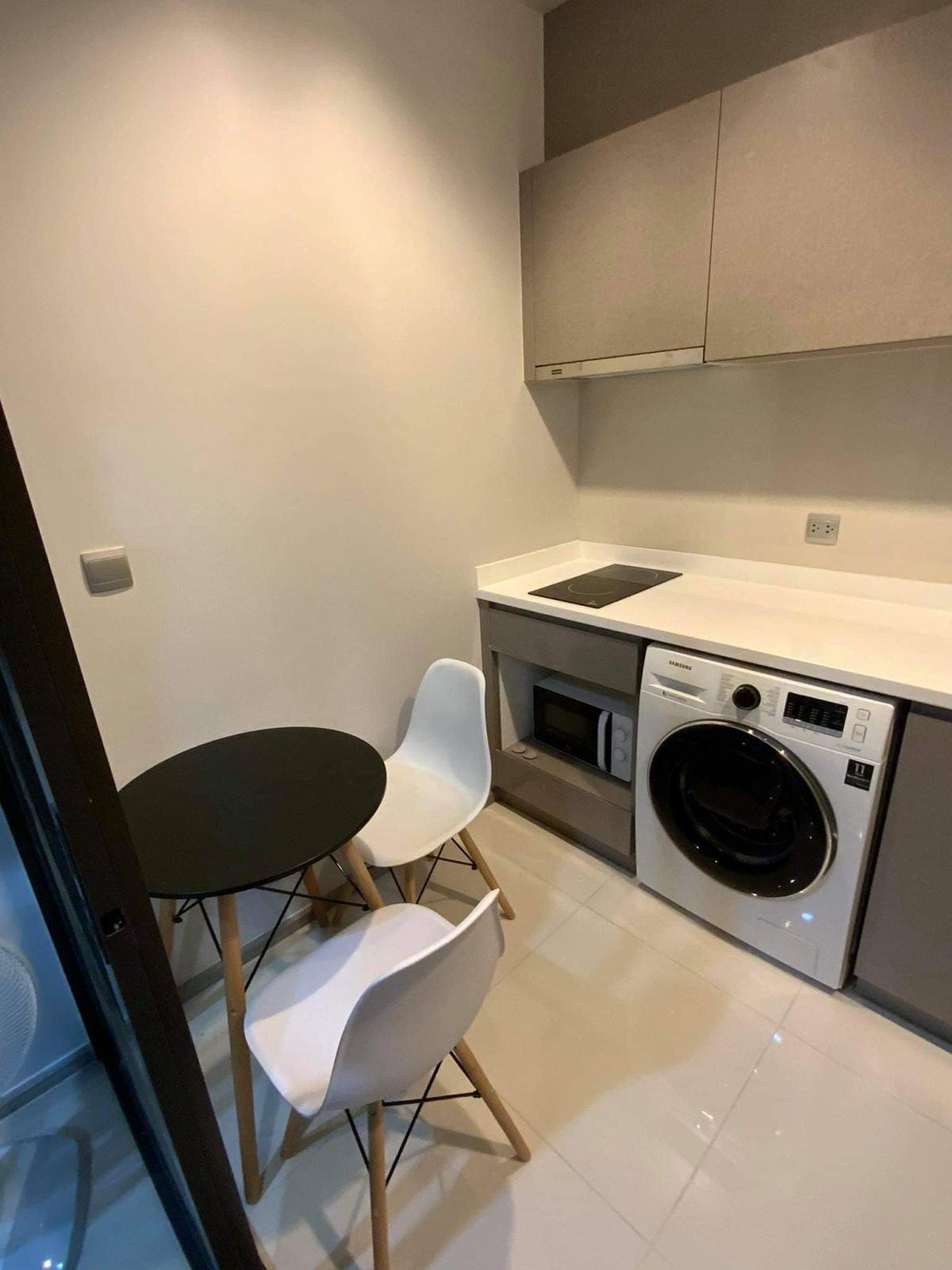 ให้เช่าคอนโดพระราม 9 เพชรบุรีตัดใหม่ RCA : 03/04/2026, ชีวิตสะดวกสบายใจกลางพระราม 9! 
Condo 2 ห้องนอน 25,000 บาท/เดือน ใกล้ BTS/MRT 0642748883