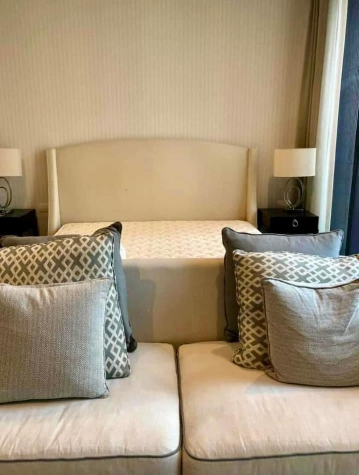 ให้เช่าคอนโดวิทยุ ชิดลม หลังสวน : 03/04/2026, เช่าคอนโด Noble Ploenchit 1นอน 42,000บ./เดือน 
ใกล้ BTS เพลินจิต พร้อมสระว่ายน้ำและฟิตเนส! 0642748883