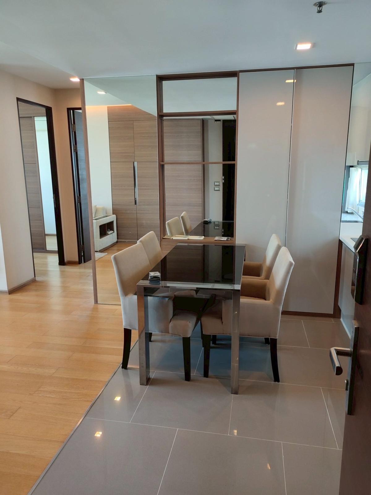 ให้เช่าคอนโดพระราม 9 เพชรบุรีตัดใหม่ RCA : 03/04/2026, เช่าคอนโด The Address Asoke 2 ห้องนอน ใกล้ MRT เพชรบุรี เพียง 42,000 บ./เดือน! 
อยู่สบาย พร้อมสิ่งอำนวยความสะดวกครบ ก้าวเดียวถึง BTS/MRT! 0642748883