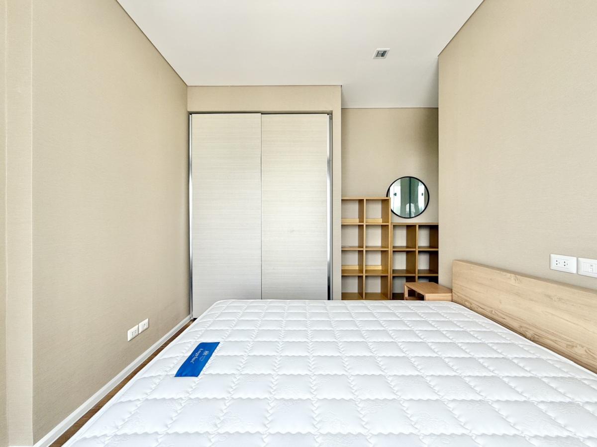 ขายคอนโดลาดพร้าว เซ็นทรัลลาดพร้าว : 03/04/2026, คอนโด The Saint Residences 1 ห้องนอน ใกล้ BTS ห้าแยกลาดพร้าว 
ขาย 3.1 ล้าน / เช่า 18,500 บ. พร้อมสระว่ายน้ำ-ฟิตเนสครบ! 0642748883