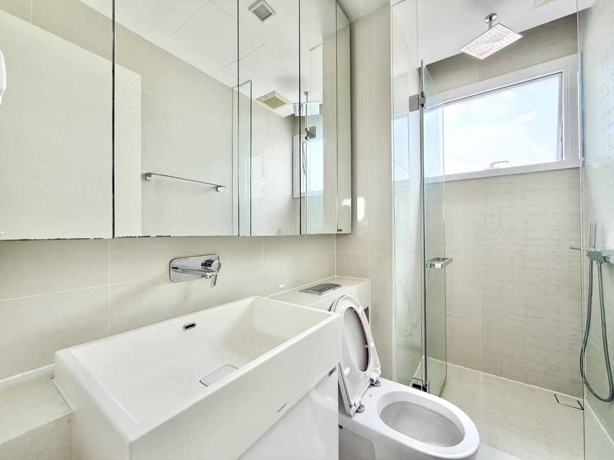 ขายคอนโดลาดพร้าว เซ็นทรัลลาดพร้าว : 03/04/2026, คอนโด The Saint Residences 1 ห้องนอน ใกล้ BTS ห้าแยกลาดพร้าว 
ขาย 3.1 ล้าน / เช่า 18,500 บ. พร้อมสระว่ายน้ำ-ฟิตเนสครบ! 0642748883