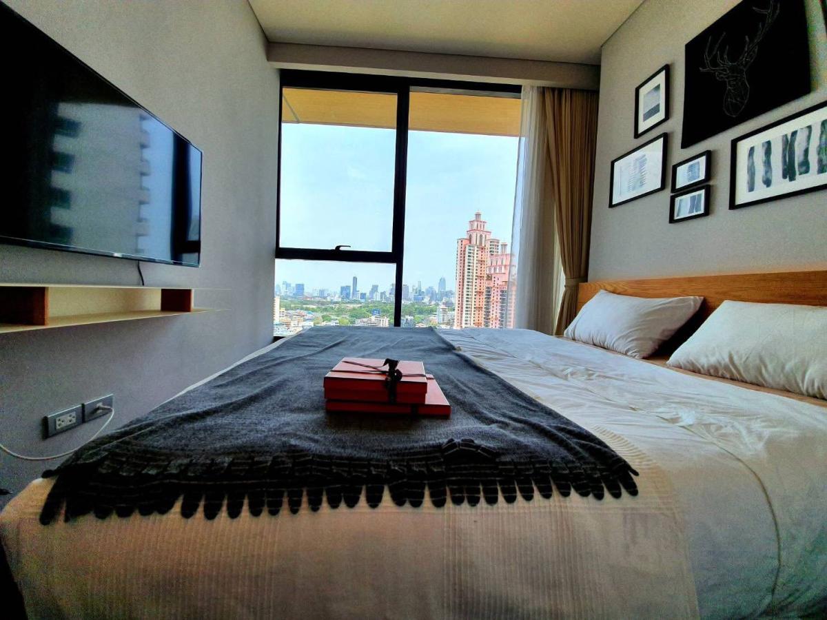For RentCondoSukhumvit, Asoke, Thonglor : 03/04/2026, Chic in the heart with a belly! 2 bedrooms The Lumpini 24 near BTS ready to move in!
Only 40,000 baht/month with full amenities included! 0642748883