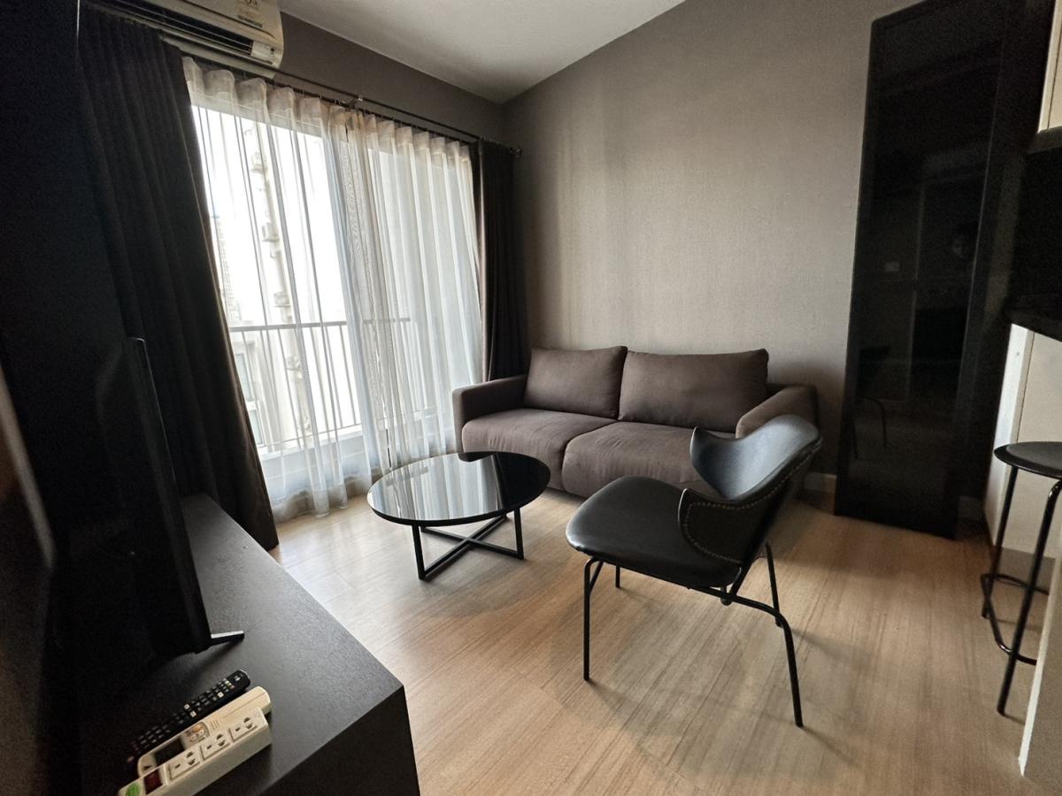 ให้เช่าคอนโดสาทร นราธิวาส : 03/04/2026, ให้เช่า The Seed Mingle 1 ห้องนอน ใกล้ BTS ลุมพินี 
ครบเครื่อง ทั้งสระว่ายน้ำ-ฟิตเนส เพียง 19,000 บาท/เดือน! 0642748883