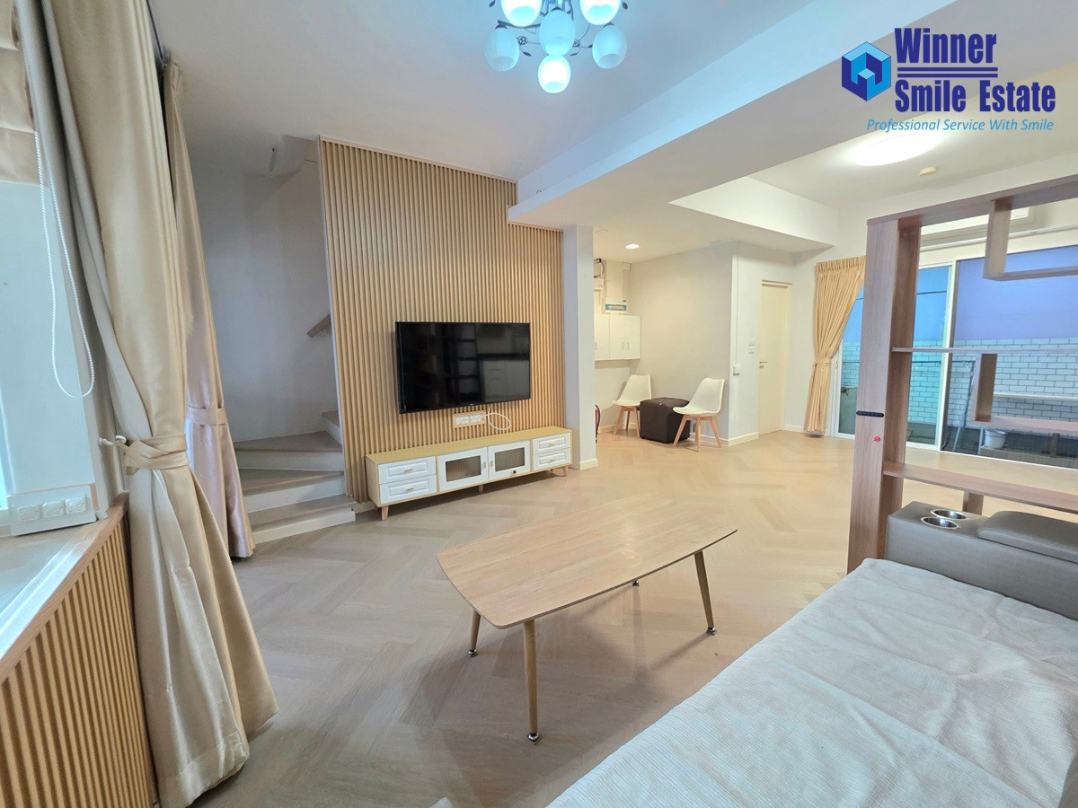 ให้เช่าทาวน์โฮมสมุทรปราการ สำโรง : 🔥เช่า ทาวน์โฮม Villaggio บางนา สวยใหม่มาก ใกล้สวน ทะเลสาบ หน้าบ้านไม่ติดใคร