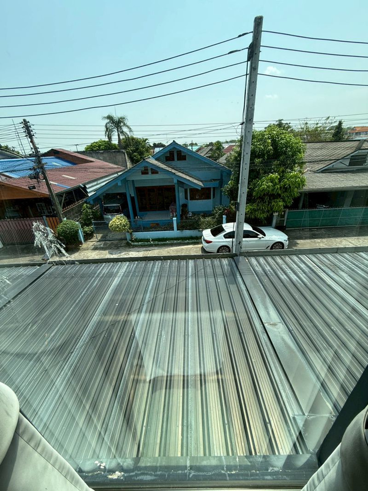 ขายทาวน์โฮมเชียงใหม่ : ทาวน์โฮม 2 ชั้น หมู่บ้านคุ้มครพิงค์ 1 ขนาด 22.3 ตารางวา 2 ห้องนอน  ติดสนามบินเชียงใหม่ ตำบลสุเทพ อำเภอเมืองเชียงใหม่ จังหวัดเชียงใหม่