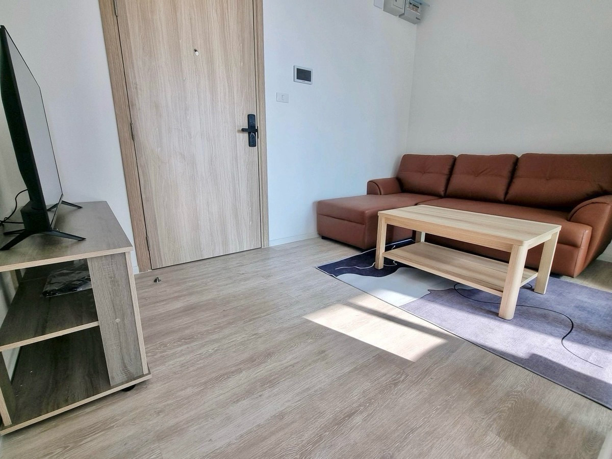 ให้เช่าคอนโดบางซื่อ วงศ์สว่าง เตาปูน : 📍โครงการ : The Clev Riverline เจ้าพระยา - วงศ์สว่าง 
🏢 ใกล้กับ  :  ม. พระจอมเกล้าพระนครเหนือ ( มจพ. )
💵 ราคาเช่า : 15,000 บาท / เดือน