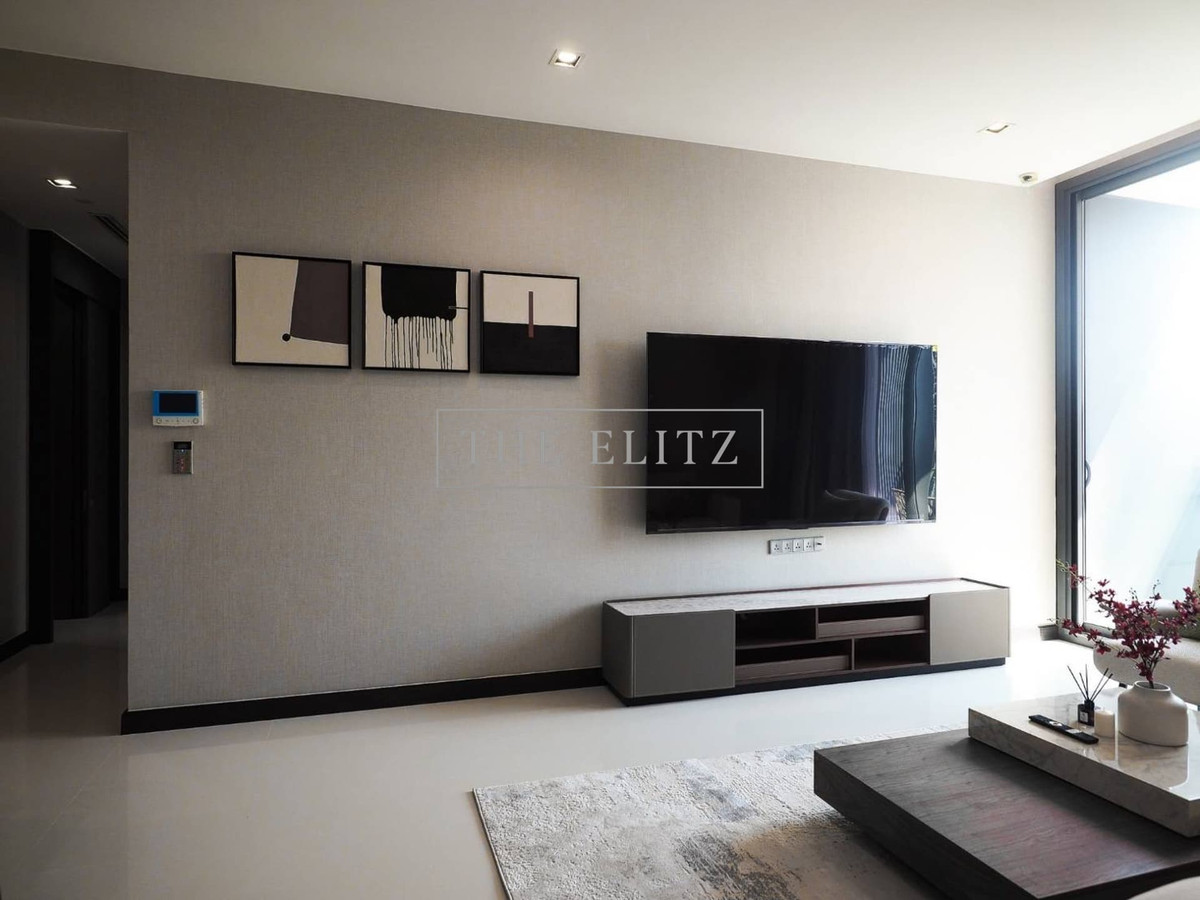 For RentCondoNana, North Nana,Sukhumvit13, Soi Nana : ✨ Elegance that comes with premium services from Land & Houses ✨ Q1 Sukhumvit is ready to move in. Among elite neighbor society 💕