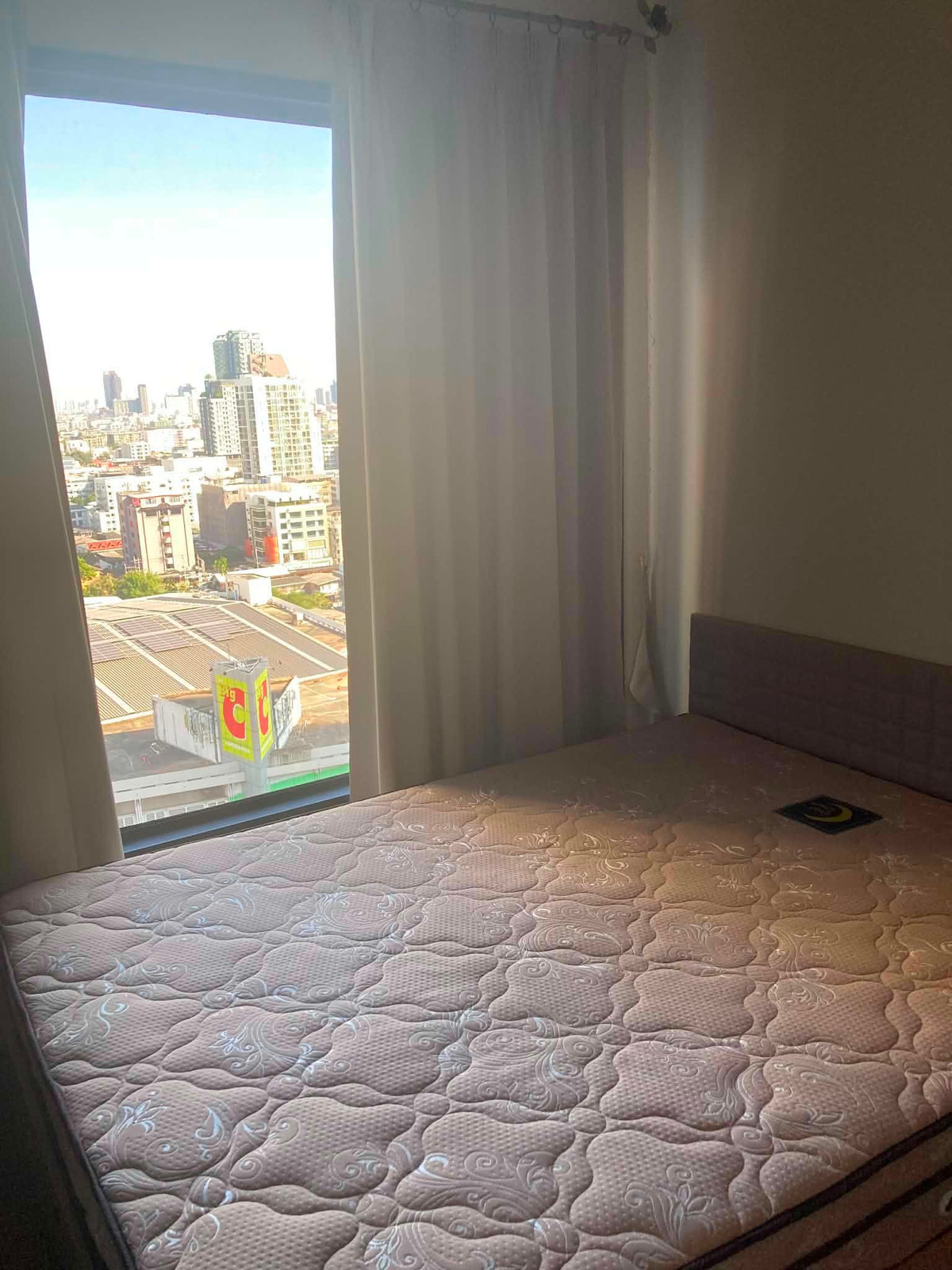 ให้เช่าคอนโดสะพานควาย จตุจักร :  💥 FOR RENT   : Onyx  Phaholyothin  Condo   💥  