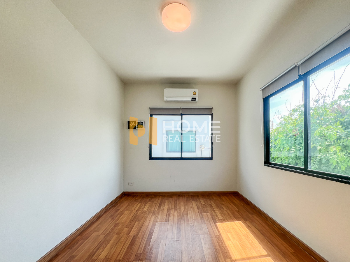 For SaleTownhomeRama5, Ratchapruek, Bangkruai : The Trust 95 Ratchaphruek - Rattanathibet / 4 Bedrooms (FOR SALE) AOM003