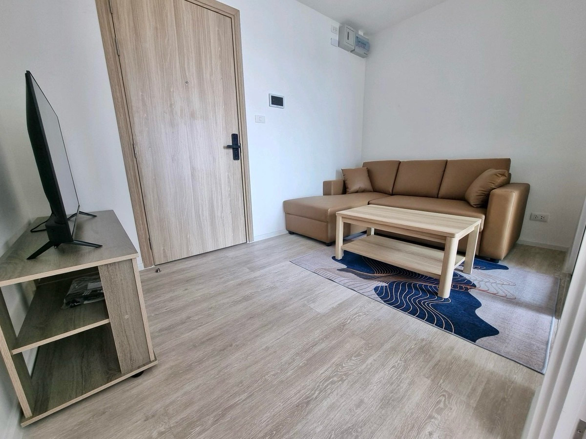 ให้เช่าคอนโดบางซื่อ วงศ์สว่าง เตาปูน : 📍โครงการ : The Clev Riverline เจ้าพระยา - วงศ์สว่าง 
🏢 ใกล้กับ  :  ม. พระจอมเกล้าพระนครเหนือ ( มจพ. )
💵 ราคาเช่า : 15,000 บาท / เดือน