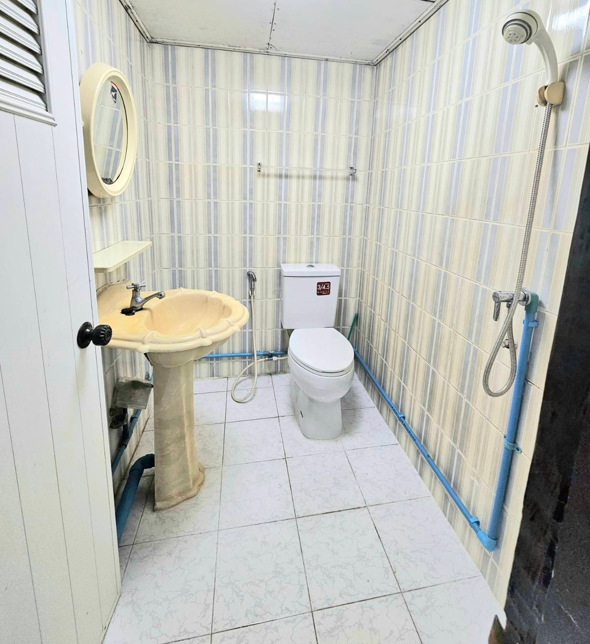 ขายทาวน์โฮมลาดพร้าว101 แฮปปี้แลนด์ : บ้านพร้อมที่ดิน หลังมุมส่วนตัว ใกล้รถไฟฟ้า 🔥 ทาวน์เฮ้าส์ ลาดพร้าว 87 / 3 ห้องนอน (ขาย), Townhouse Ladprao 87 / 3 Bedrooms (FOR SALE) FAHS048