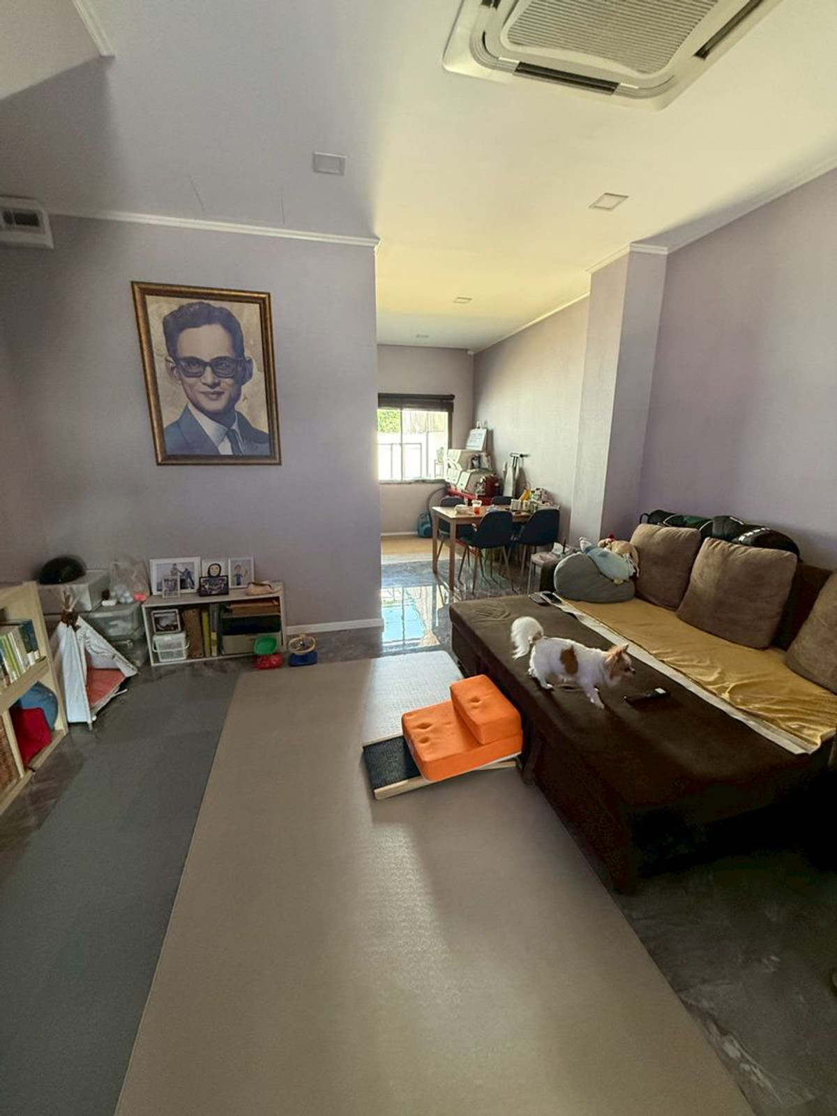 ขายทาวน์โฮมเชียงใหม่ : ทาวน์โฮม 2 ชั้น หมู่บ้านคุ้มครพิงค์ 1 ขนาด 22.3 ตารางวา 2 ห้องนอน  ติดสนามบินเชียงใหม่ ตำบลสุเทพ อำเภอเมืองเชียงใหม่ จังหวัดเชียงใหม่