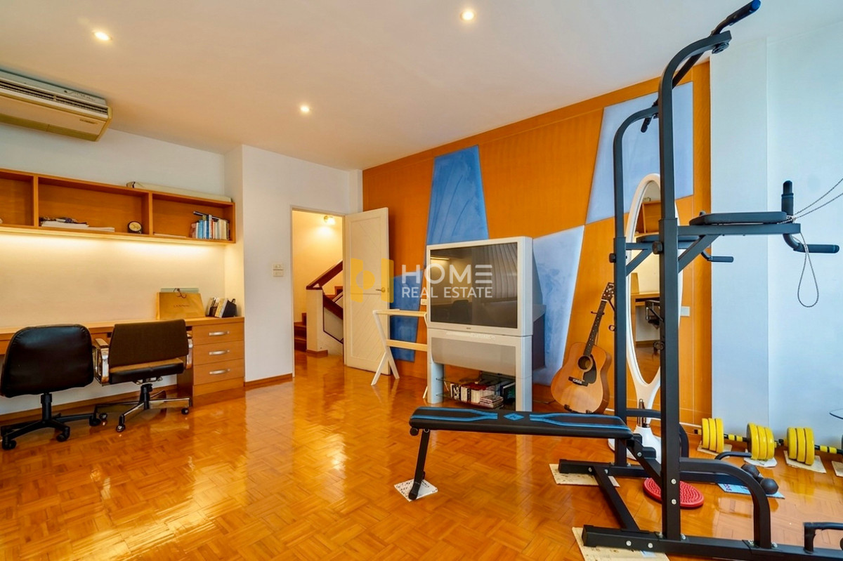 For SaleHouseBang Sue, Wong Sawang, Tao Pun : House with land Chuan Chuen Village Pracha Chuen 30 / 6 Bedrooms (For Sale), House With Land Chuan Chuen Pracha Chuen 30 Village / 6 Bedrooms (FOR SALE) BNS026