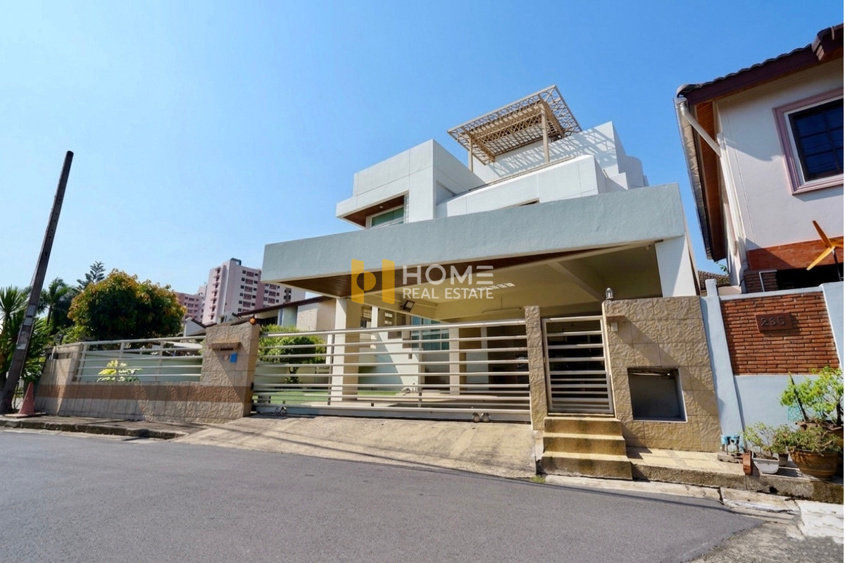 For SaleHouseBang Sue, Wong Sawang, Tao Pun : House with land Chuan Chuen Village Pracha Chuen 30 / 6 Bedrooms (For Sale), House With Land Chuan Chuen Pracha Chuen 30 Village / 6 Bedrooms (FOR SALE) BNS026