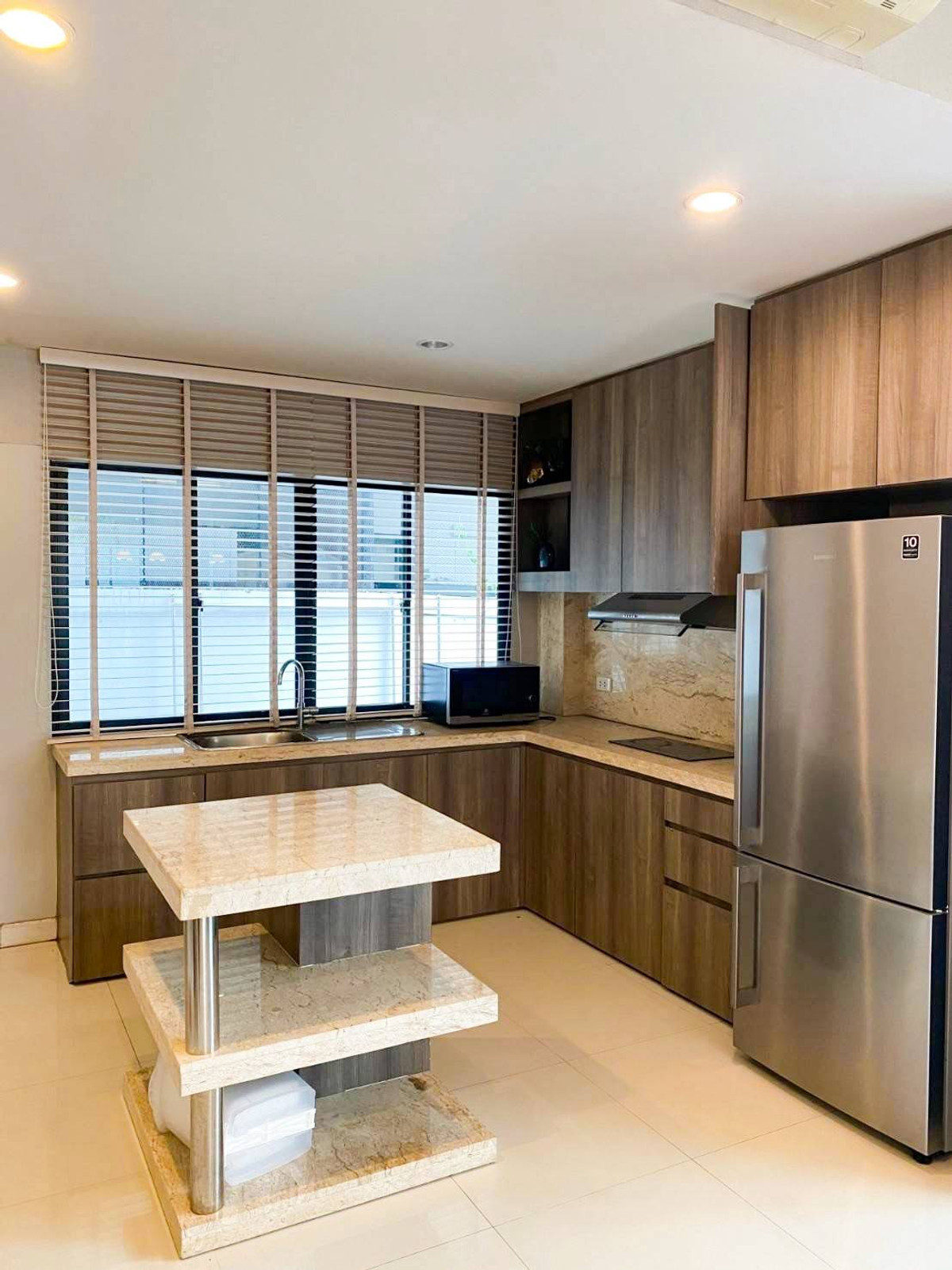 ให้เช่าทาวน์โฮมอ่อนนุช อุดมสุข : เช่า ทาวน์โฮม 3 ห้องนอน 4 ห้องน้ำ เบล็ส ทาวน์ สุขุมวิท 50 |  Bless Town Sukhumvit 50