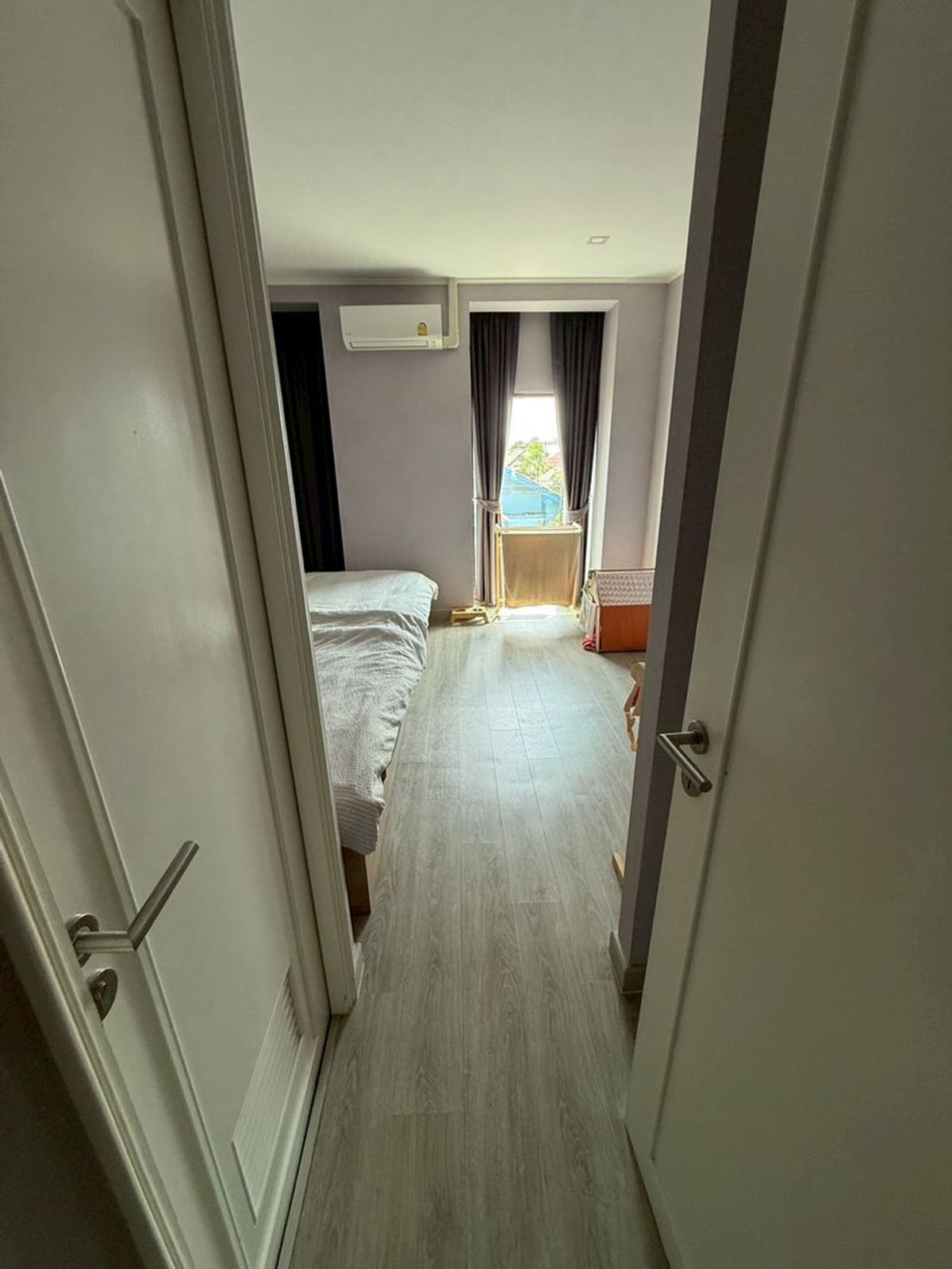 ขายทาวน์โฮมเชียงใหม่ : ทาวน์โฮม 2 ชั้น หมู่บ้านคุ้มครพิงค์ 1 ขนาด 22.3 ตารางวา 2 ห้องนอน  ติดสนามบินเชียงใหม่ ตำบลสุเทพ อำเภอเมืองเชียงใหม่ จังหวัดเชียงใหม่