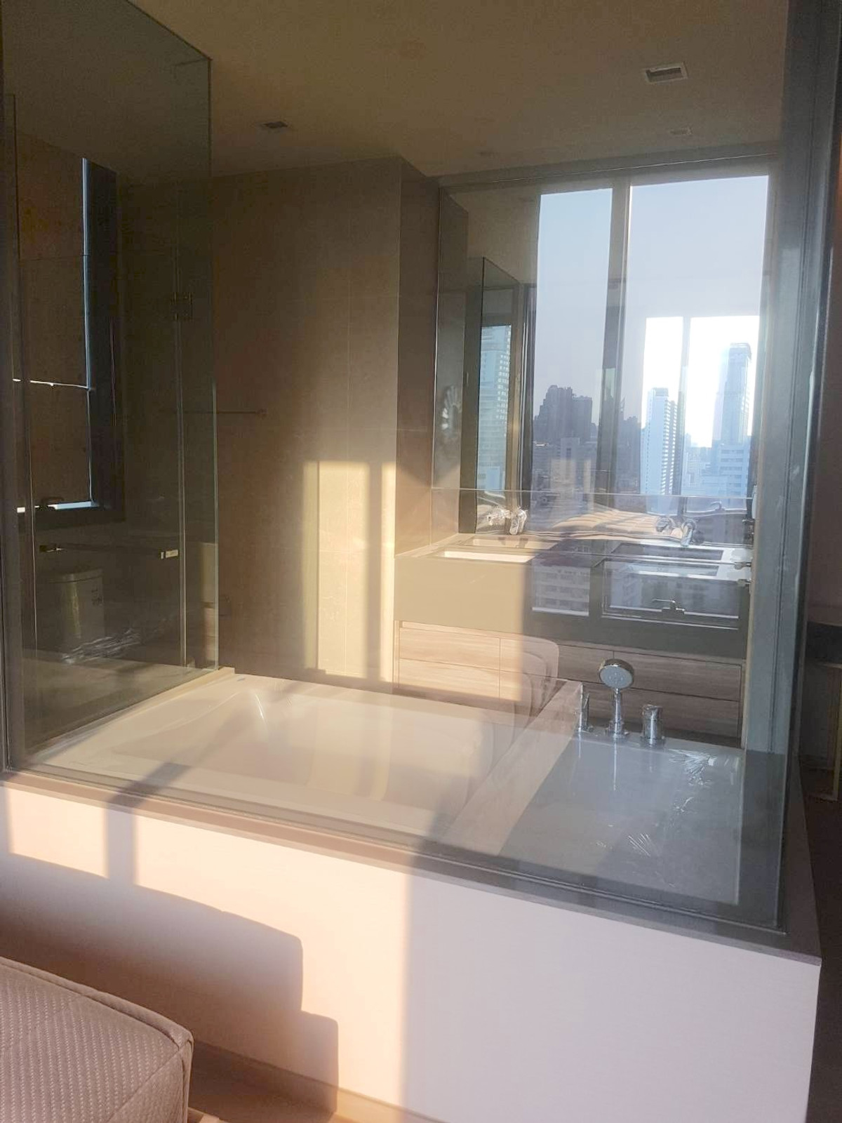 ให้เช่าคอนโดสุขุมวิท อโศก ทองหล่อ : 🔥 ปล่อยเช่าด่วน 🔥 ห้องสวย  ต่อรองได้ วิวดี ห้องมุม ถูกสุด โครงการสุดฮอต  พร้อมย้ายเข้าCall : 0619824959 Line ID :  elegant.289