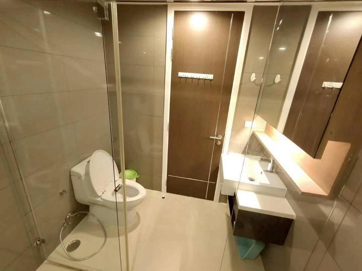 ให้เช่าคอนโดนานา : เช่า 1 ห้องนอน 1 ห้องน้ำ 15 สุขุมวิท เรสซิเด็นซ์