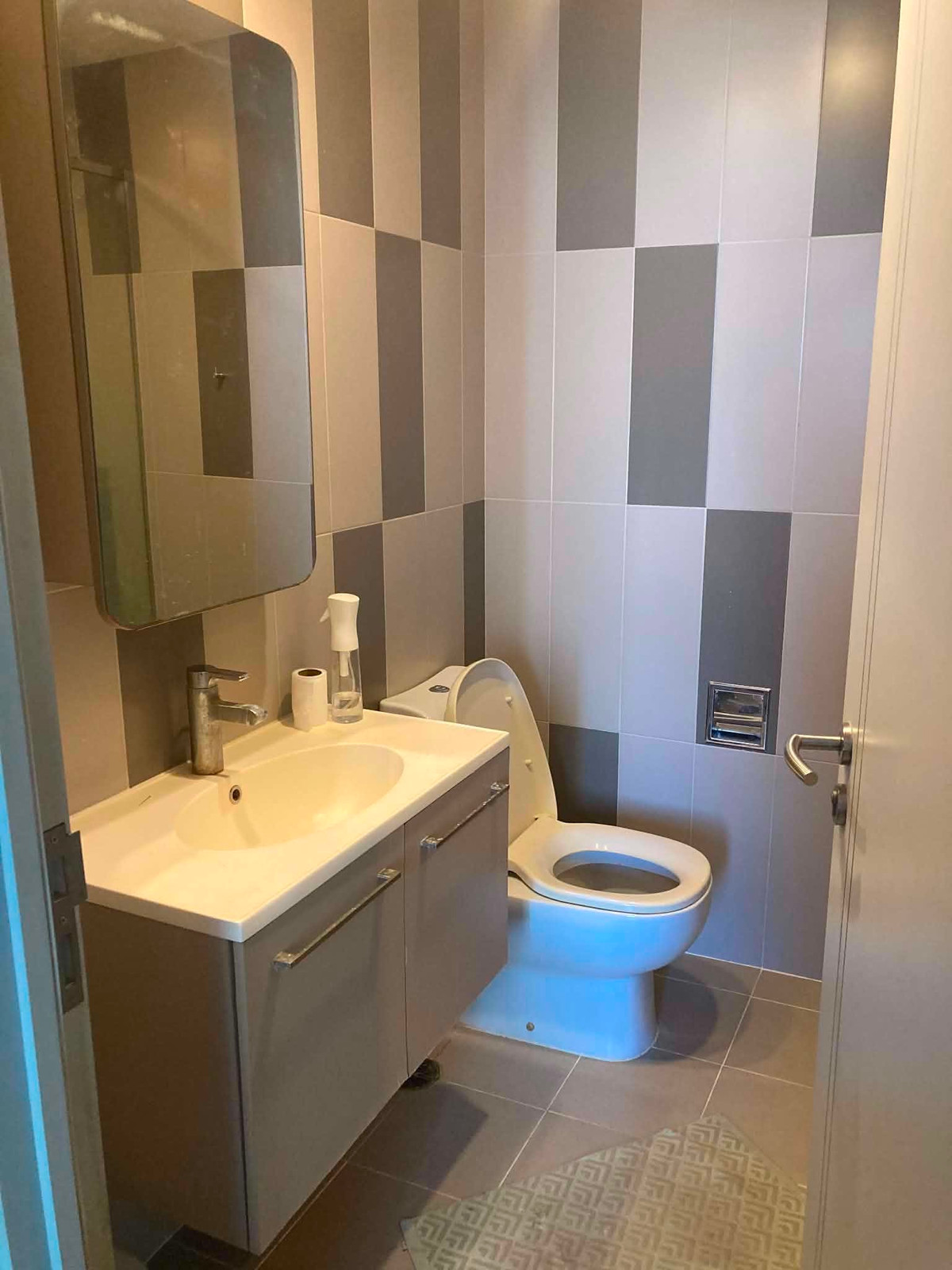 ให้เช่าคอนโดสะพานควาย จตุจักร :  💥 FOR RENT   : Onyx  Phaholyothin  Condo   💥  