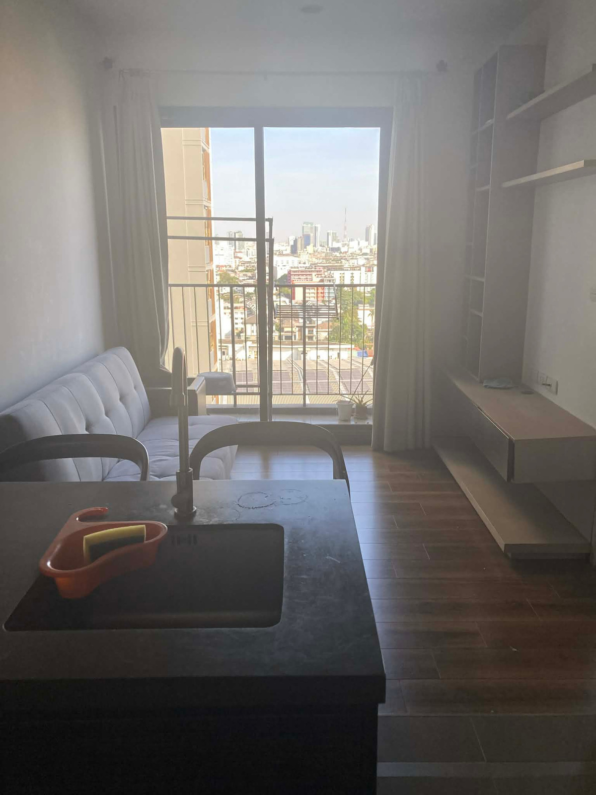 ให้เช่าคอนโดสะพานควาย จตุจักร :  💥 FOR RENT   : Onyx  Phaholyothin  Condo   💥  