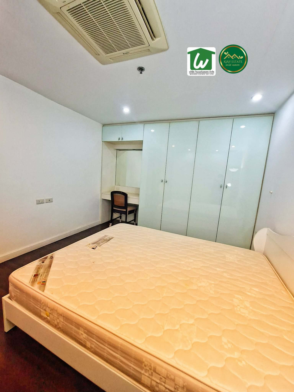 ให้เช่าคอนโดสีลม ศาลาแดง บางรัก : ให้เช่าด่วน State Tower Silom - 2 ห้องนอน  วิวเจ้าพระยา เพียง 🔥 38,𝟎𝟎𝟎/เดือน🔥BTS สะพานตากสิน ห้องสวย พร้อมอยู่