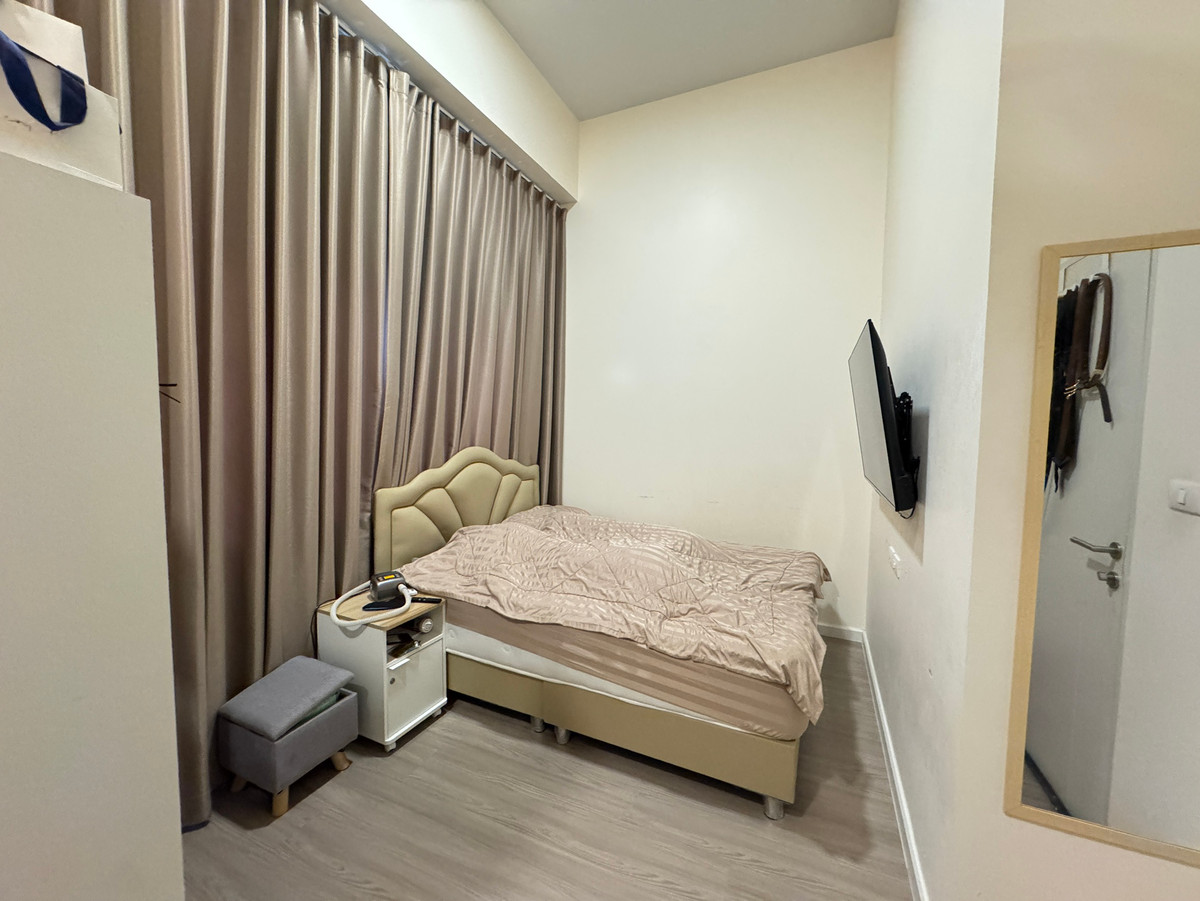 For SaleTownhomeRama5, Ratchapruek, Bangkruai : Townhome for sale, Siri Place Charan-Pinklao Project. Behind the corner near the center